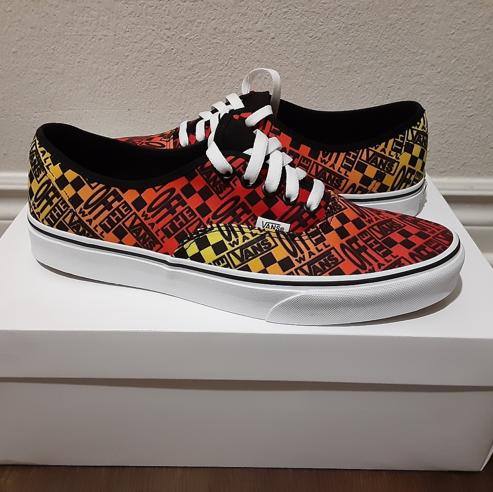 Vans - Picture 1 of 4